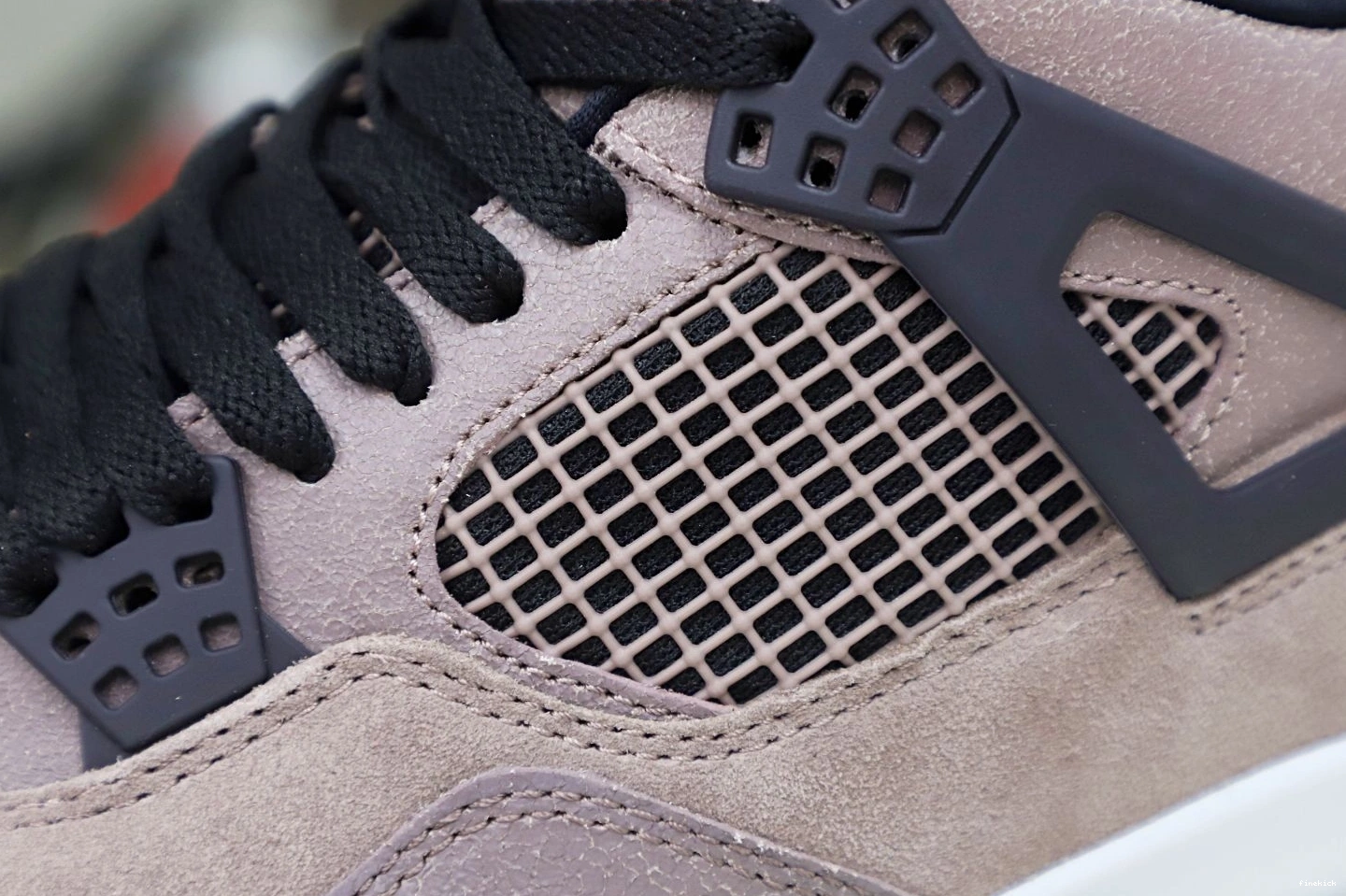 JORDAN AIR 4 HAZE' 'TAUPE RETRO 0202